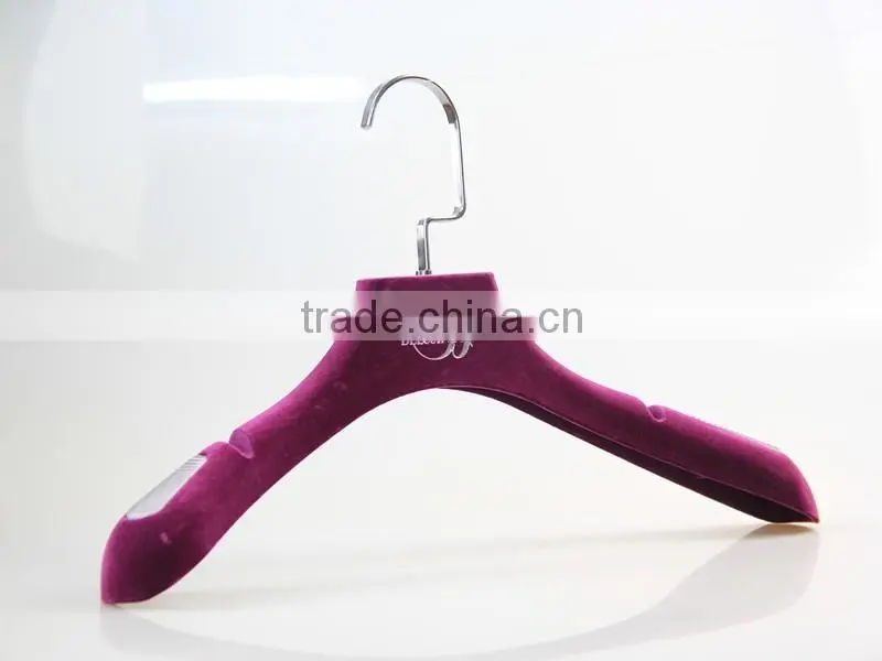 many colors velvet hanger with anti-slip rubber for clothes