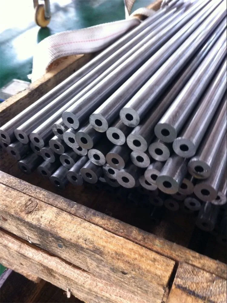 Sufficient Stock Cold Drawn Carbon Steel Pipe Hot Rolled Seamless Random Length for Wholesale