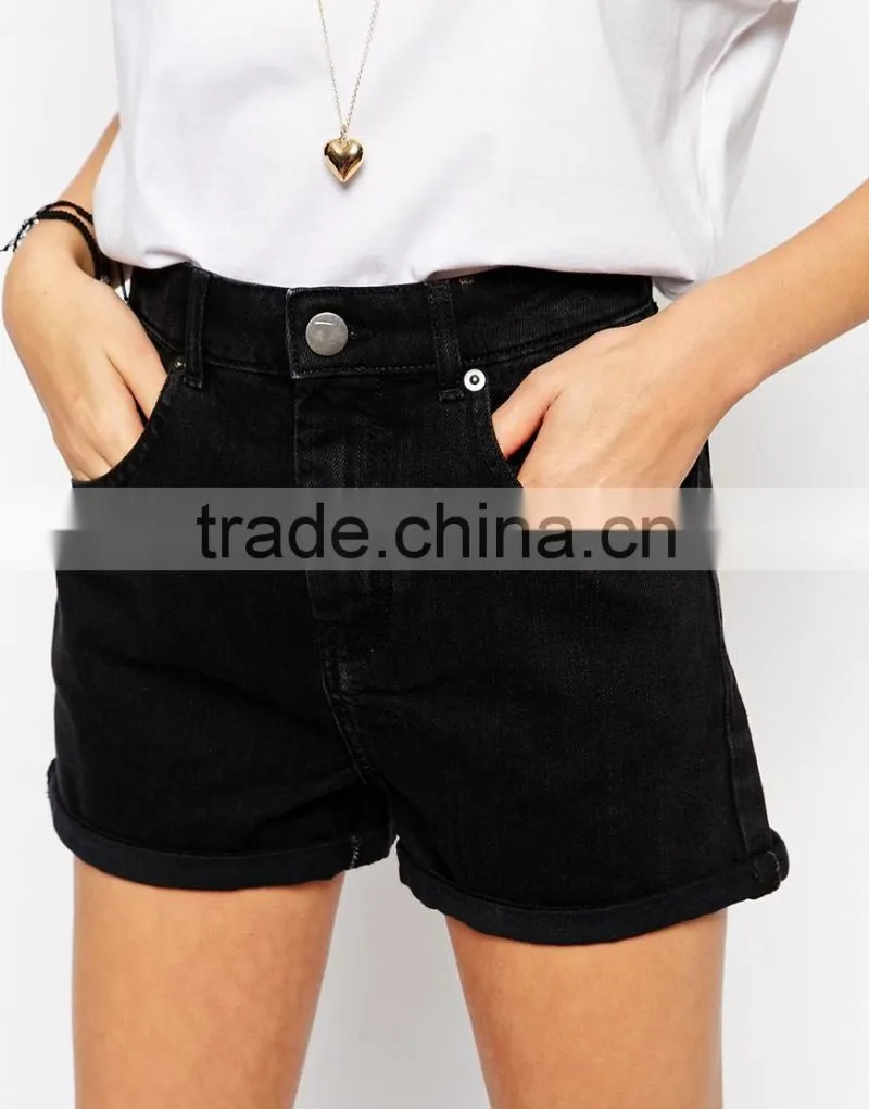 Denim High Waist mom Short In Black