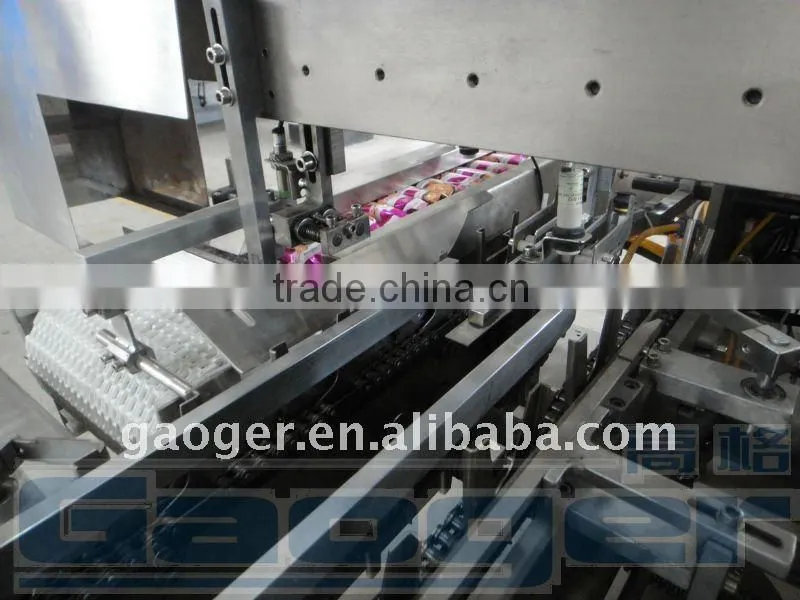 ZHW-120 Ice- cream automatic cartoning machine