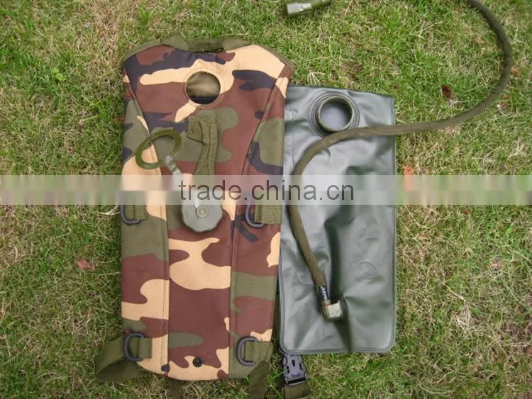 Outdoor camouflage hump tactical military water backpack