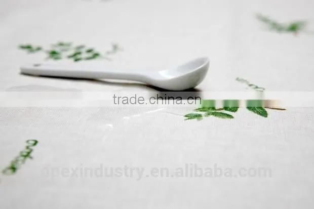 printing waterproof cheap table cloth factory