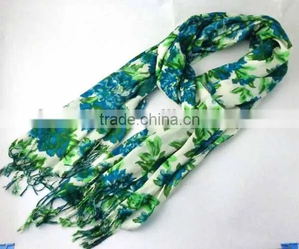 WLHH0222-61 100% Rayon green floral viscose scarf mixed shawl