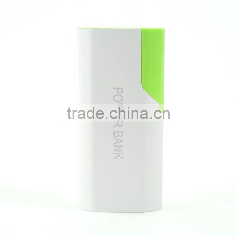 2016 New Mini Power Bank 2400mAh Portable Charger 18650 Charger Device for Smart Mobile Phone Power Supply Powerbank 6598