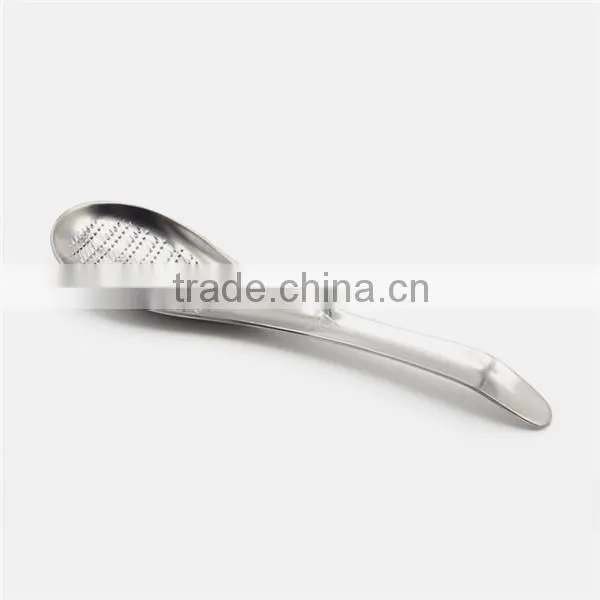 Sharp blade multifuntional nutmeg ginger garlic grater spoon