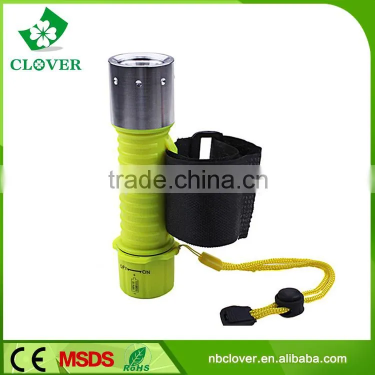 ABS material 4*AAA battery 180LM plastic waterproof torch for diving