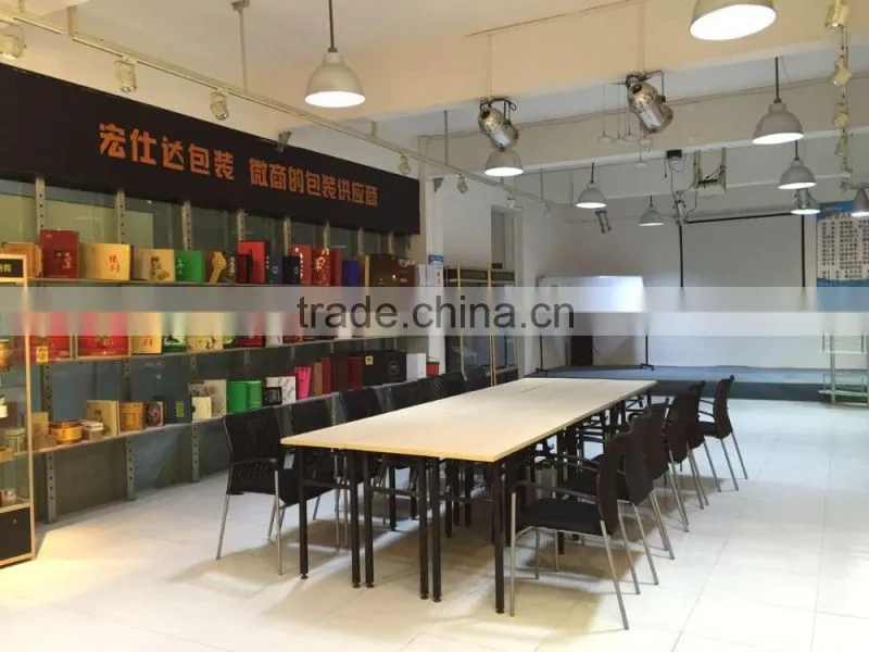 Luxury Custom Red Color Shopping Fashion Popular Hand Paper Bag