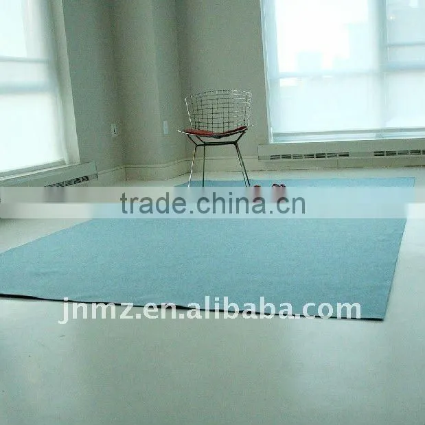 Wool felt floor mat