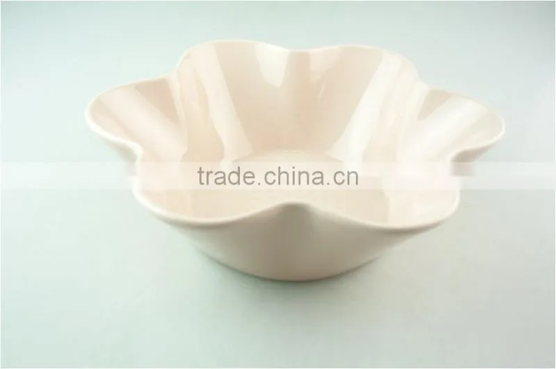 Stocklot light yellow glaze Flower shape ceramic bakeware