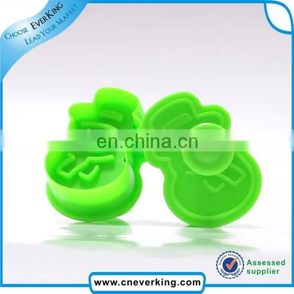 plastic snowman design green color cookie cutter