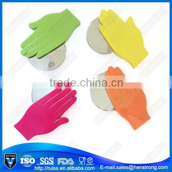 Hand shape pizza peel as seen TV