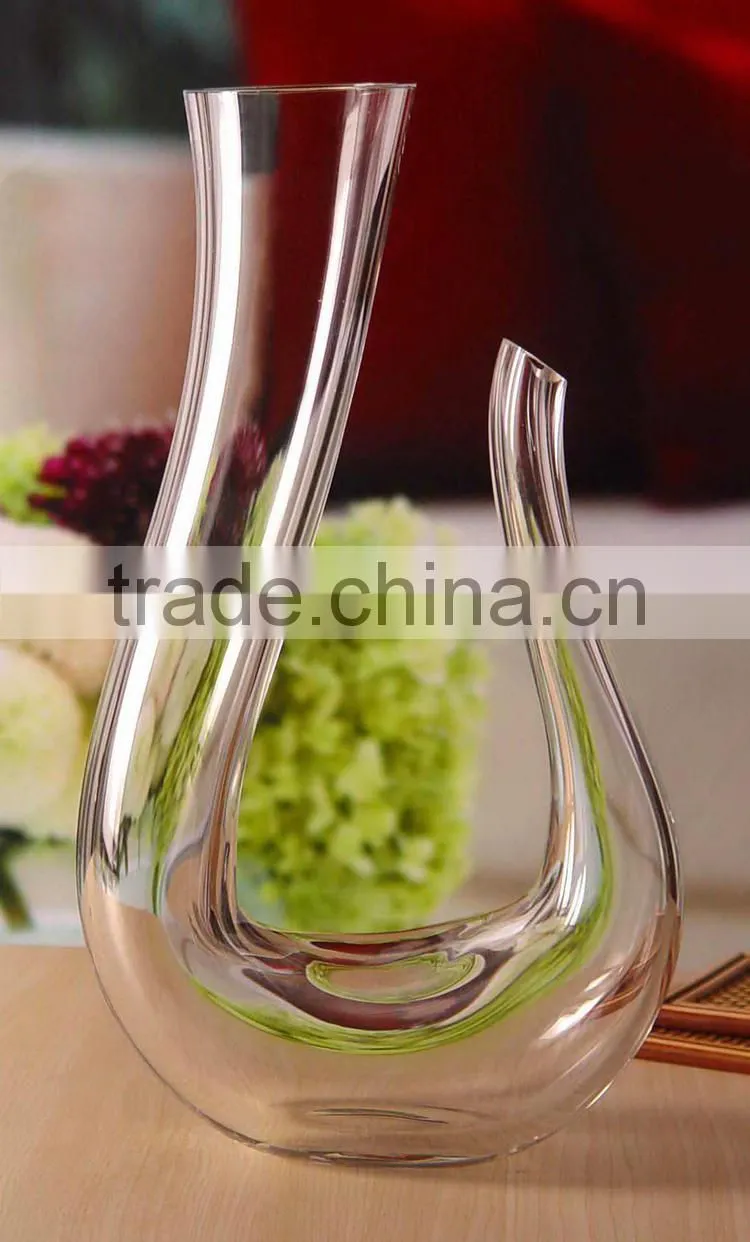 Red glass wine portable wine decanter