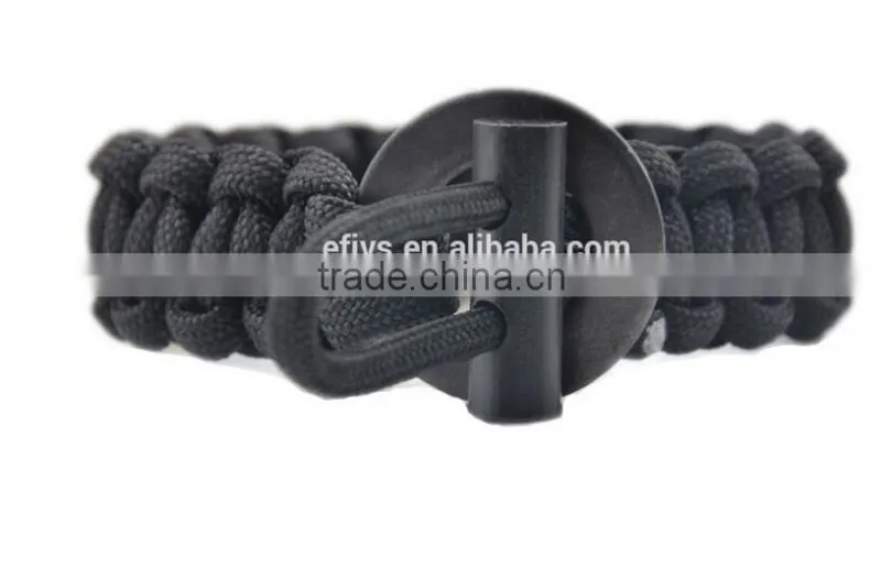 2016 christmas gift new product flint fire stick paracord bracelet