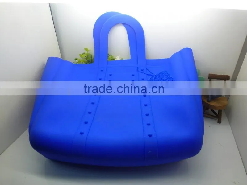 Trendy style promotional silicone handbag with chain strap
