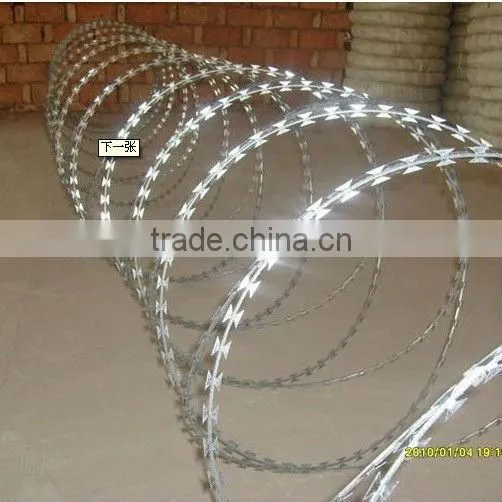 concertina razor wire/razor wire fence(ISO9001:2008)