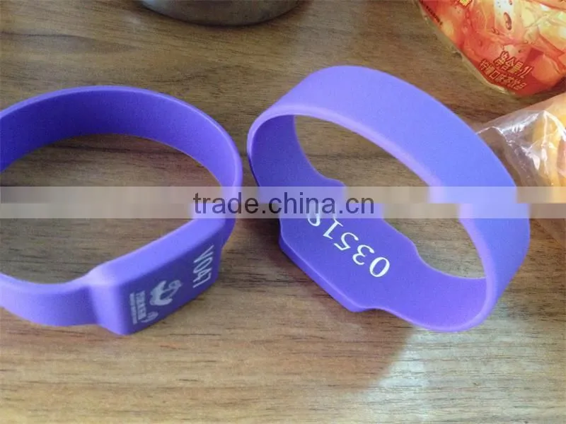 bespoke silicone RFID silicone wristbands for promotion