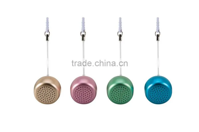 smartphone accessorie mini portable bluetooth speaker with remote shutter