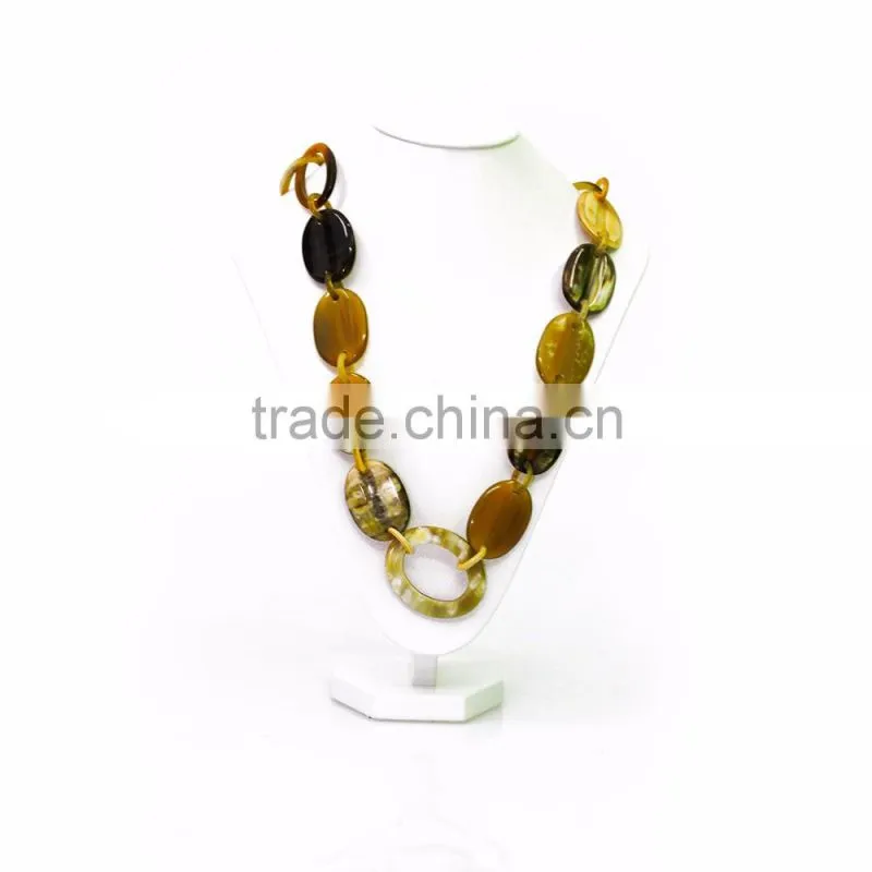 Horn necklace, eye-catching colours and fashionable designs 100% handmade in Vietnam