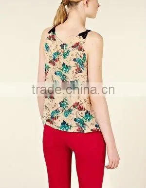 12TT054 Summer New Design Embellished Neck Printed Top