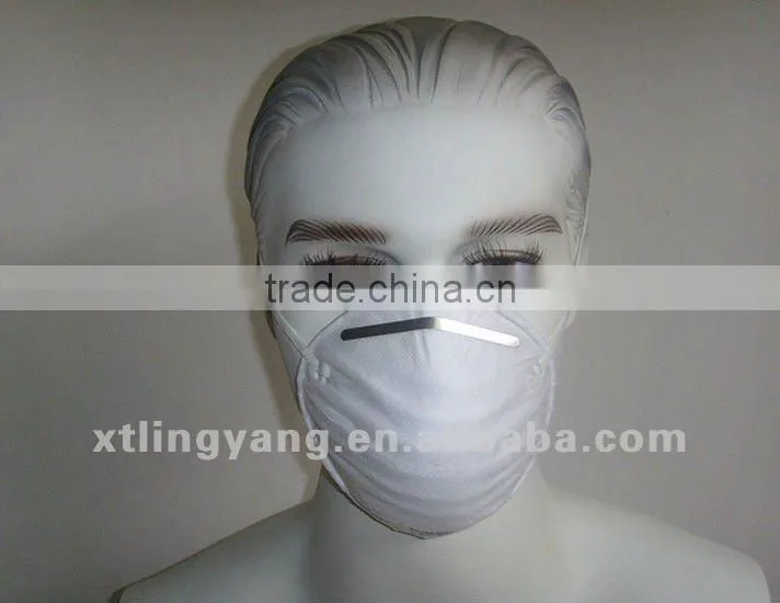 Non-woven disposable protective FFP1 face mask