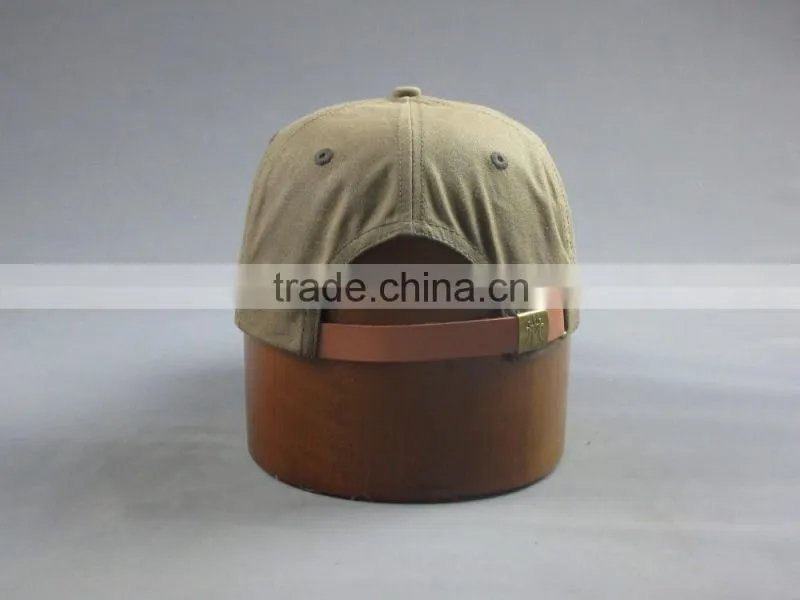 Custom high quality 6- panel 100% cotton snapback hat with PU badge