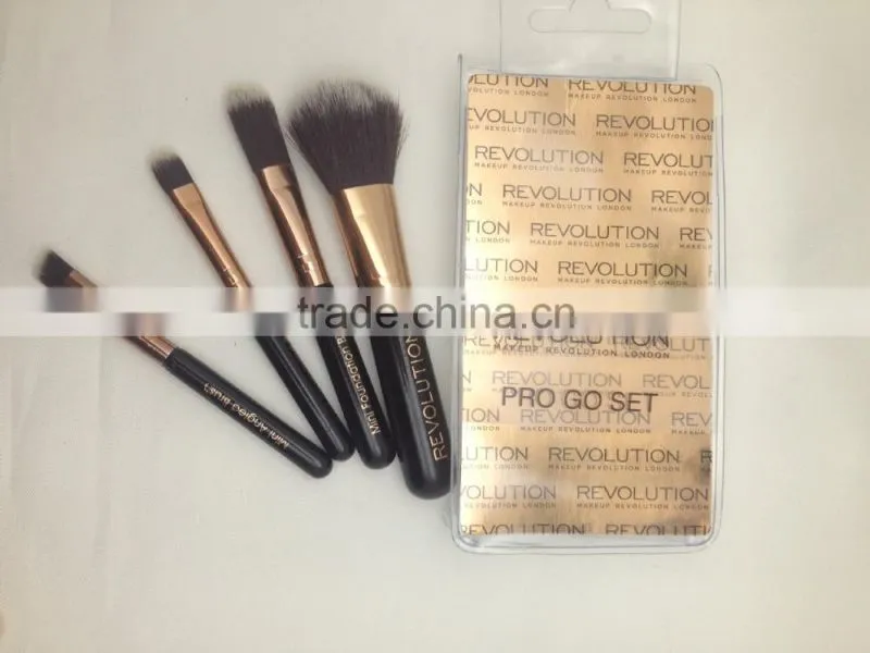 4pcs PVC Packing golden facial use brush set make up