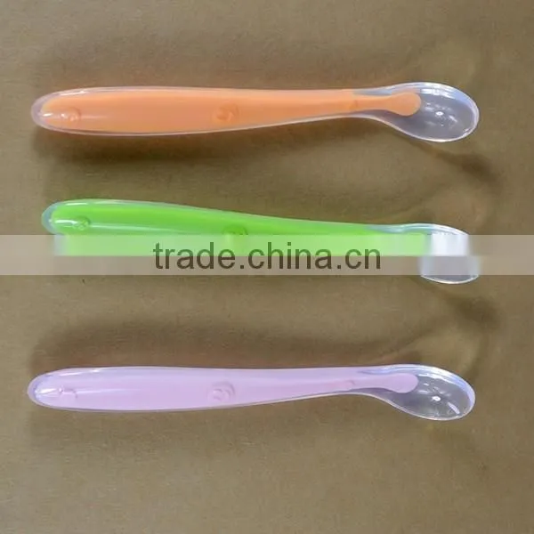 Hot silicone safe feeding spoon for baby