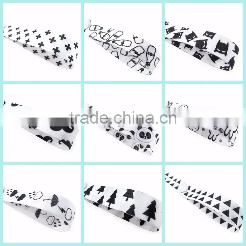 INS Hotsale White and Black Pacifier Clips with Buttons