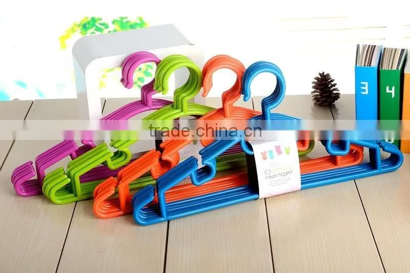 colorful plastic clothes hanger/pp cloth hanger