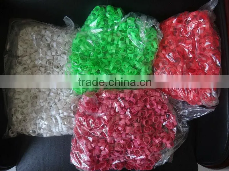 small plastic leg rings to distinguish chicken or birds