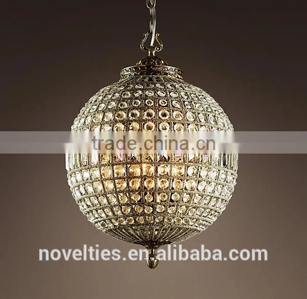 Replicating the Sparkling Lanterns of 19th-century Morocco Chandelier Strung with Hundreds of Multi-Faceted Crystals