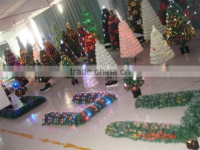 christmas decoration tree with white flowers