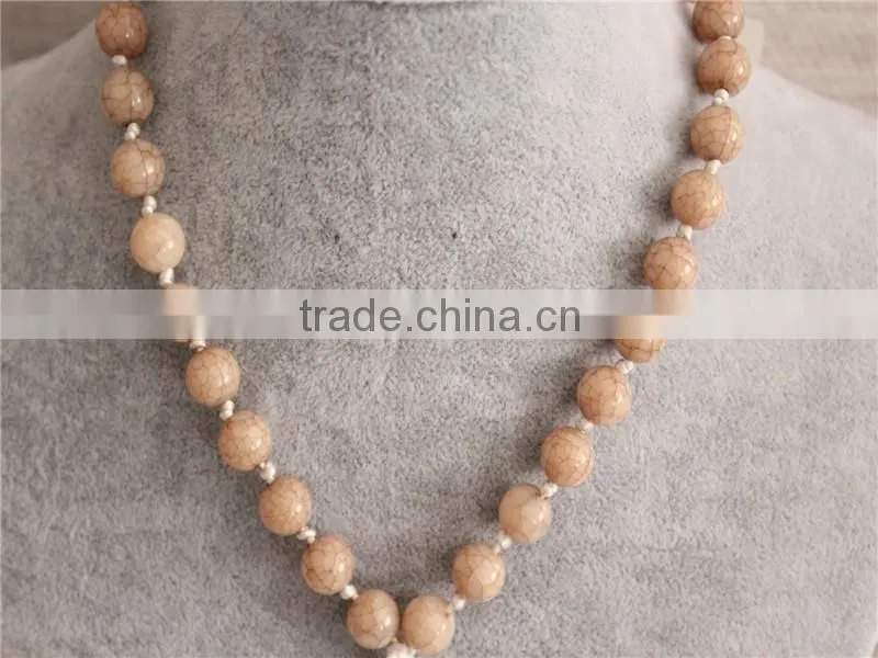 Hot selling fashion design acrylic beads necklace women necklace jewerly