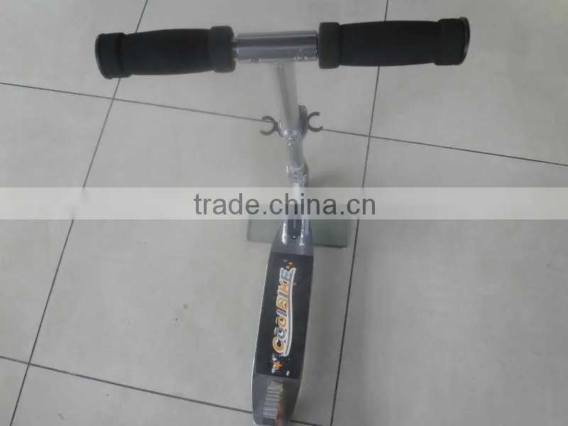 Heavy duty foldable kick scooter