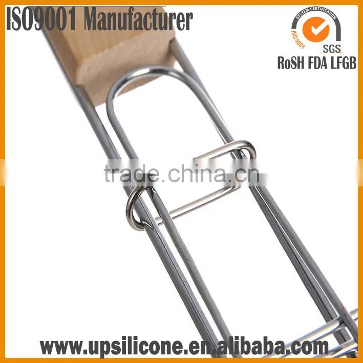 Non-Stick BBQ Fish Grilling Basket / Grill Stainless Steel Wire Mesh/BBQ Grill Mesh With Wooden Handle/Grill Lattice