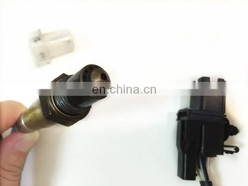 Oxygen Sensor Lambda Sensor for N-issan I-nfiniti OEM 0258007206 12575657 586061