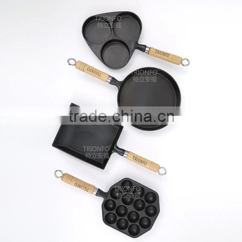 TRIONFO pre-seasoned mini cast iron tamayoyaki pan with wooden handle