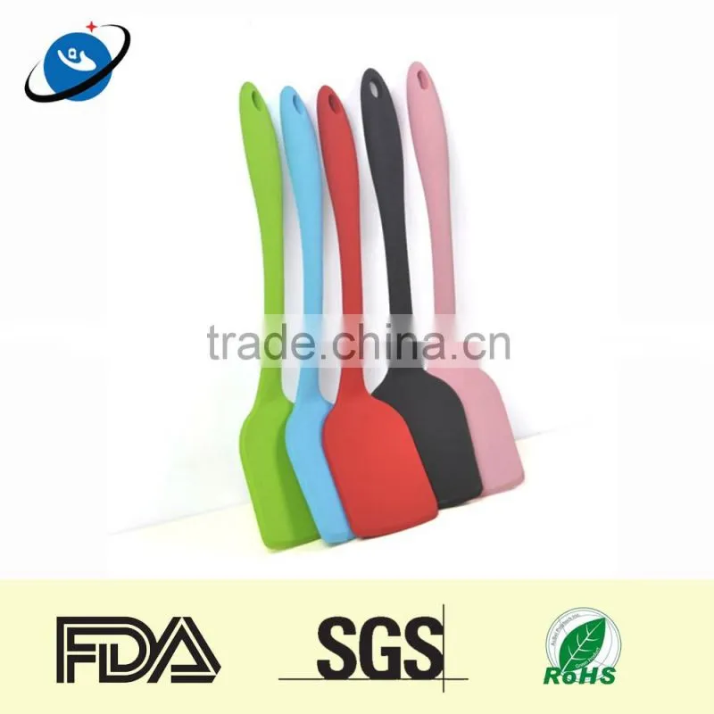 Colourful kitchen utensils wholesale silicoen shovel