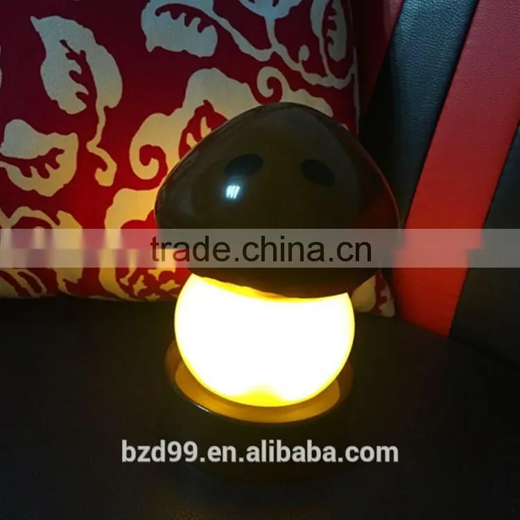 2016 New Original Design Push Control Battery Operated Mushroom Cartoon LED Bedside Table Lamp