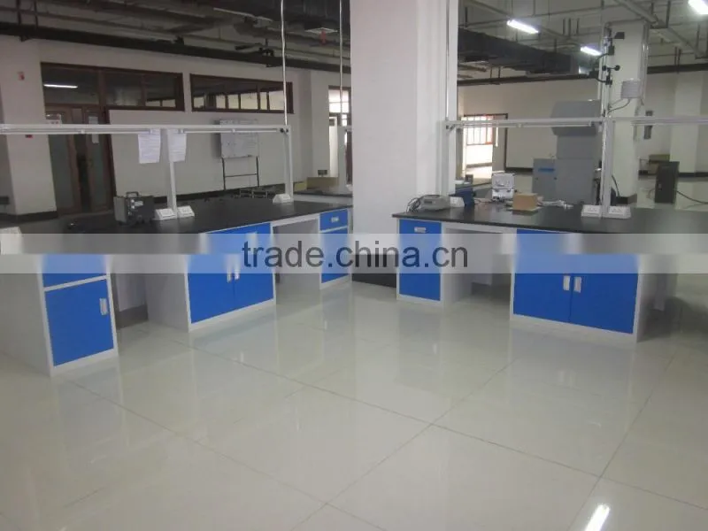 Lab bench