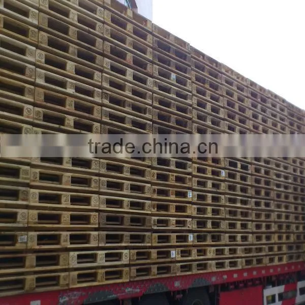 2-Way & 4-Way wooden Pallets for warehouse storage