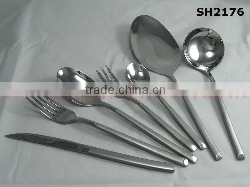 New design satinless steel 24 pcs cutlery set