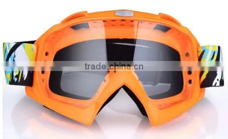Safety MX goggle with dust proof equipment