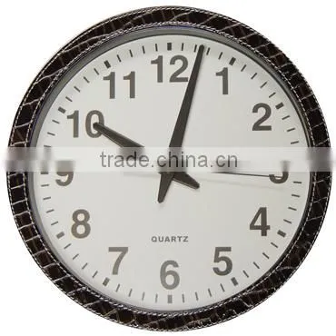 CLASSIC WALL CLOCK