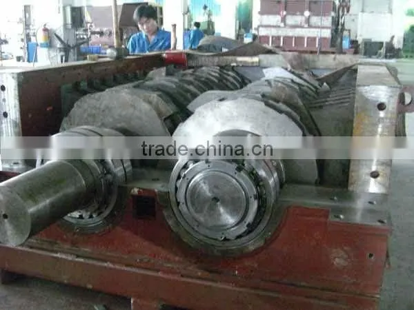 tire shredding machine
