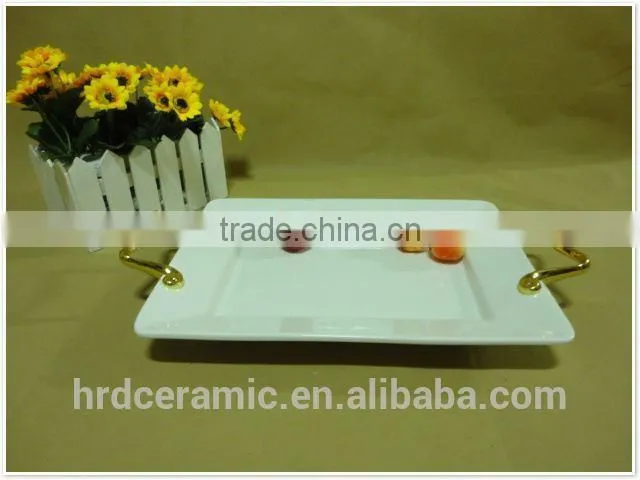 Gold rim four pane stock ceramic plate with handle