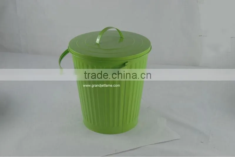 garden hose big green metal with lid bin