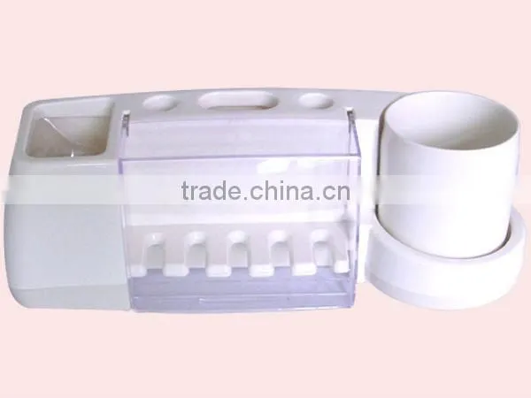 Plastic Wall Mounted Toothbrush Holder With Sucker