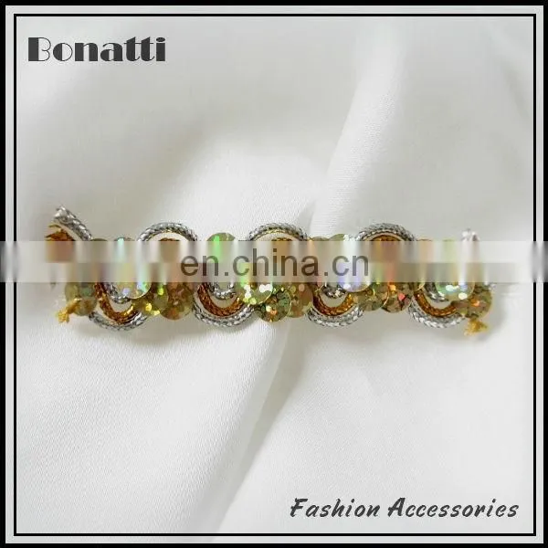 High quality lace trimming with metallic thread