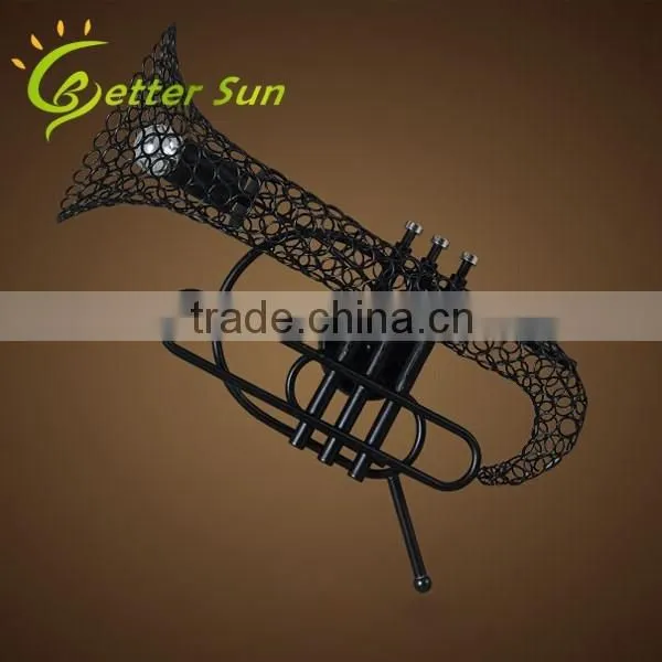 New Design Saxophone Shade Iron Fancy Wall Light for Bar/Cafe Shop